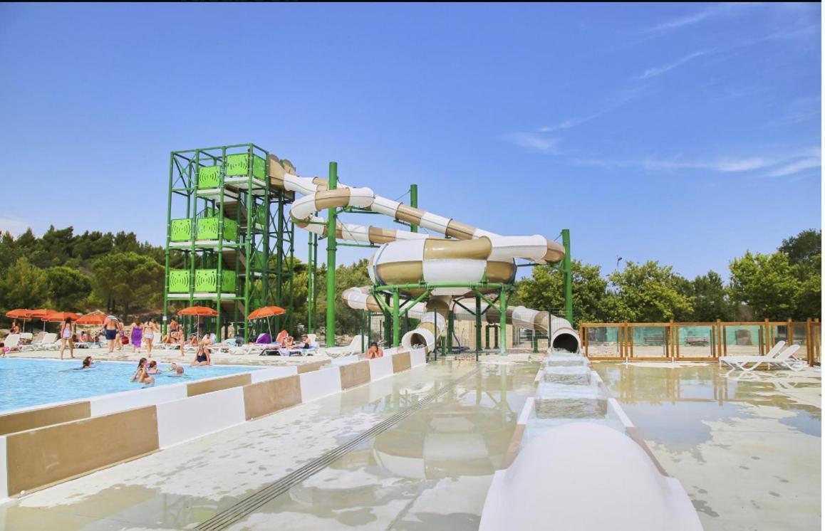 Mobil-Home 6 Personnes - Camping La Falaise 4* / Piscine / Club Enfants / Spa / Restaurant / Animations Narbonne Luaran gambar